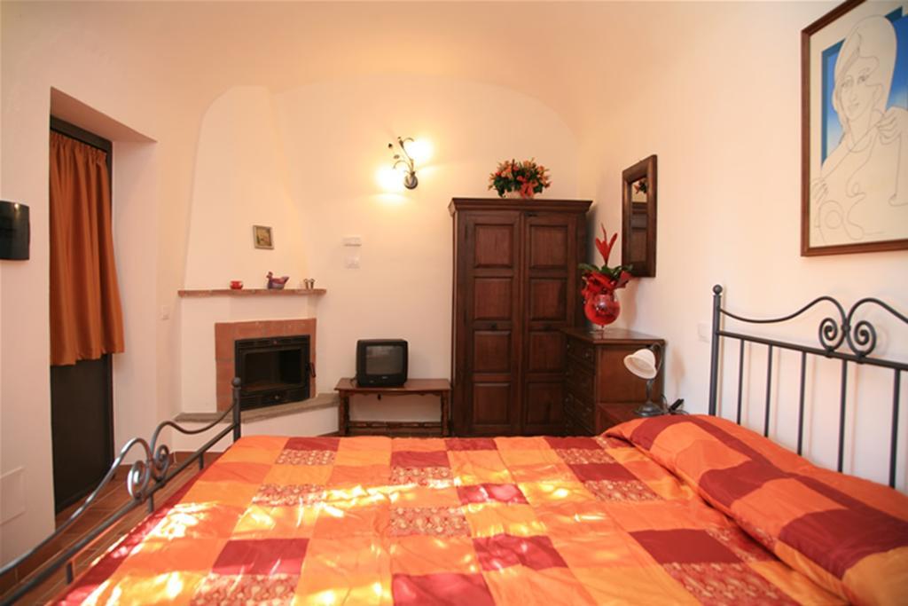 Agriturismo Toscanella Montebello Phòng bức ảnh